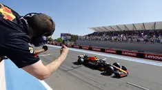 Pembalap Oracle Red Bull Racing, Max Verstappen, berhasil merebut kemenangan dalam balapan Formula 1 GP Prancis di Sirkuit Paul Ricard, Le Castellet, pada Minggu (24/7/2022). (Eric Gaillard/Pool via AP)