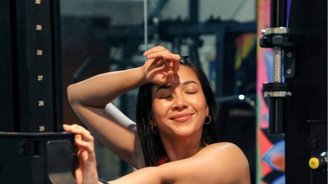 6 Potret Outfit Gym Andrea Dian, Kombinasi Stylish dan Comfort