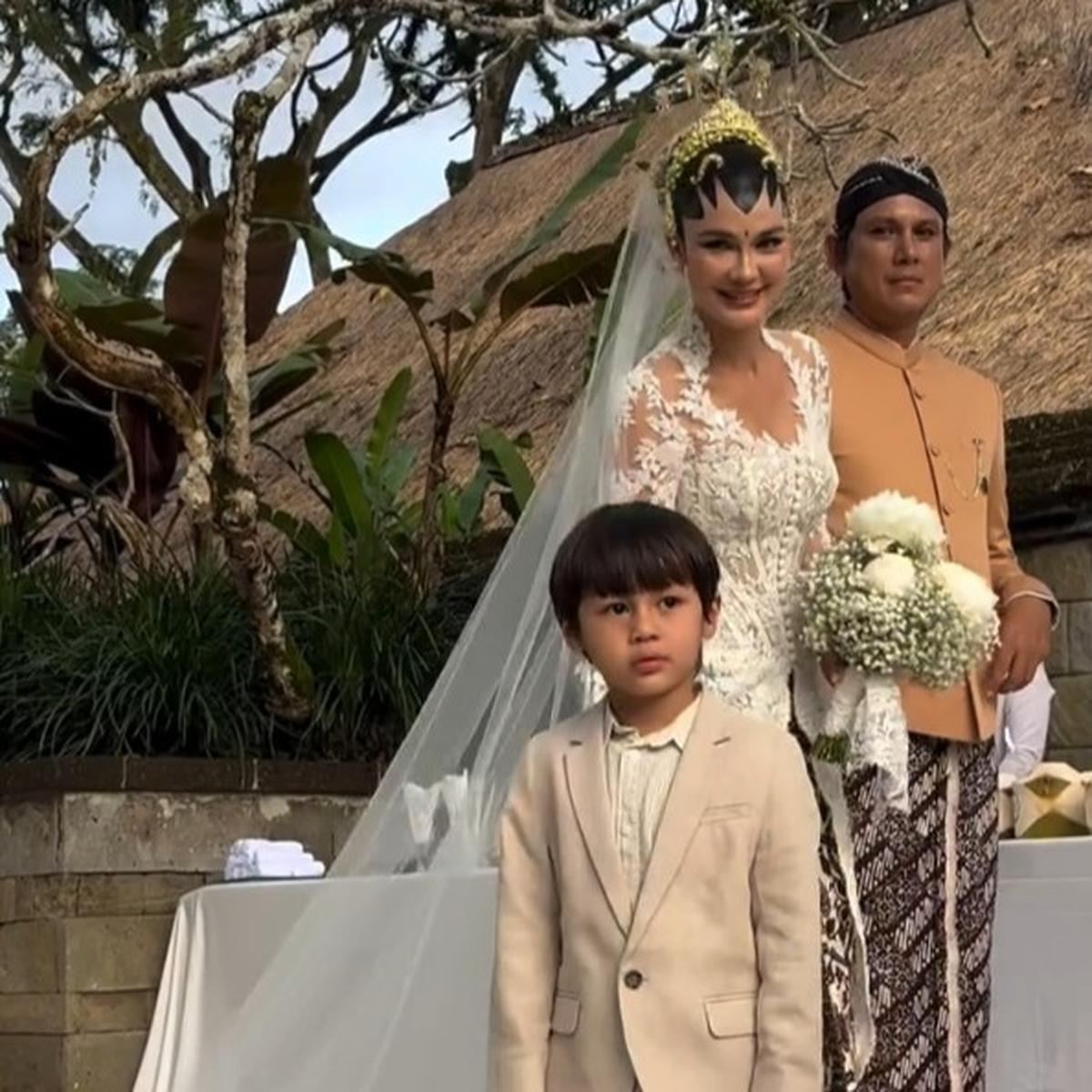 kenzo dan luna maya