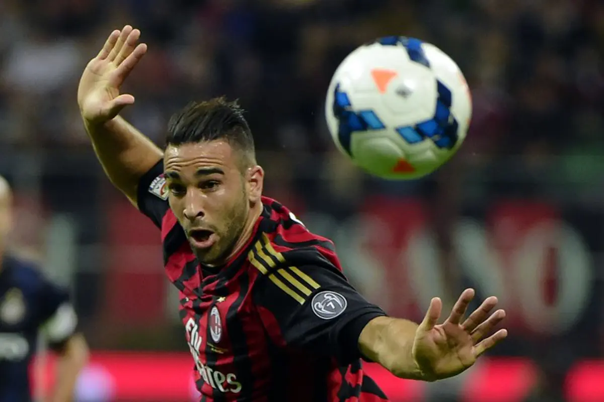 Milan ingin permanenkan Adil Rami