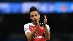 2. Pierre-Emerick Aubameyang (Arsenal) - 15 gol dan 4 assist (AFP/Paul Ellis)