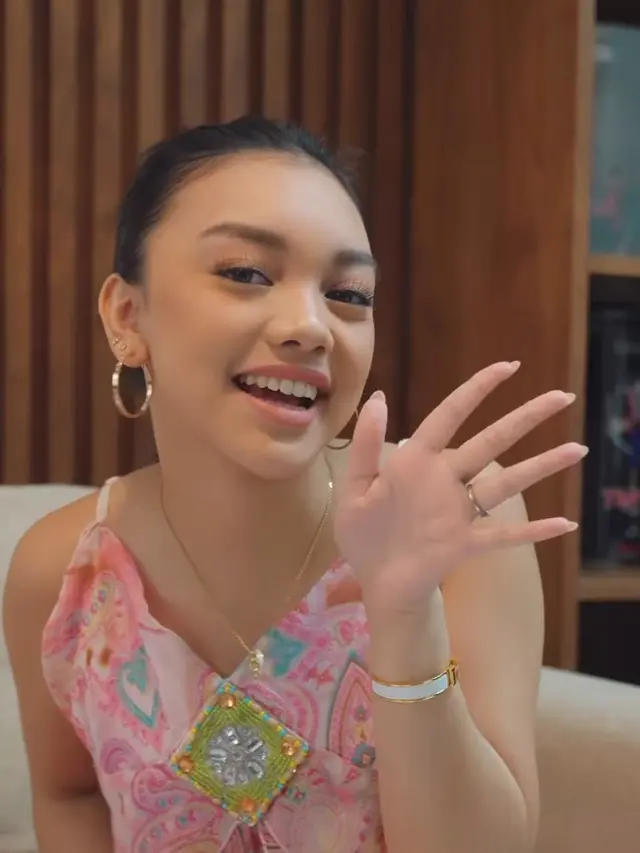 Inspirasi Mini Dress Pattern ala Naura Ayu (Instagram/@naura.ayu)