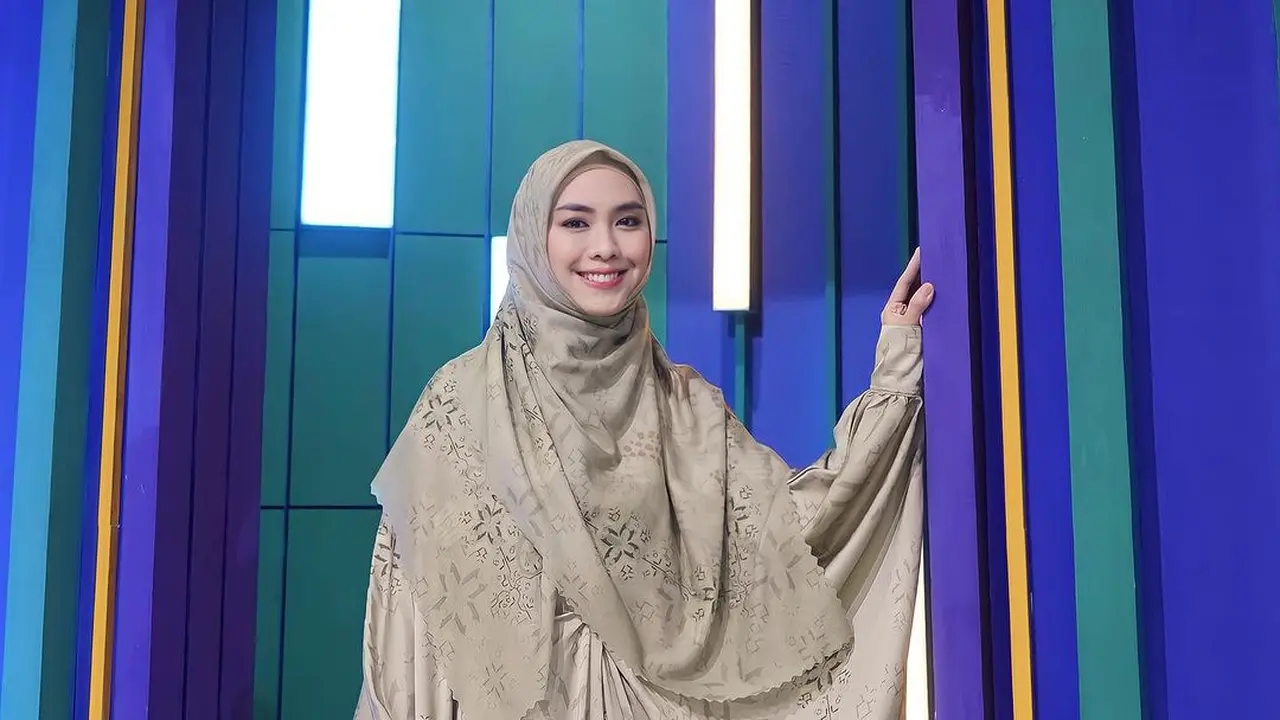 Oki Setiana Dewi