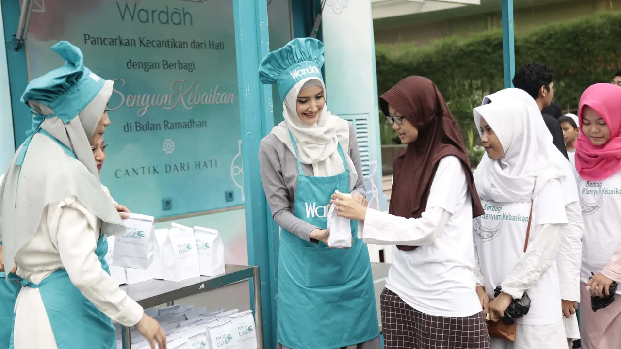 Senyum kebaikan di bulan Ramadan
