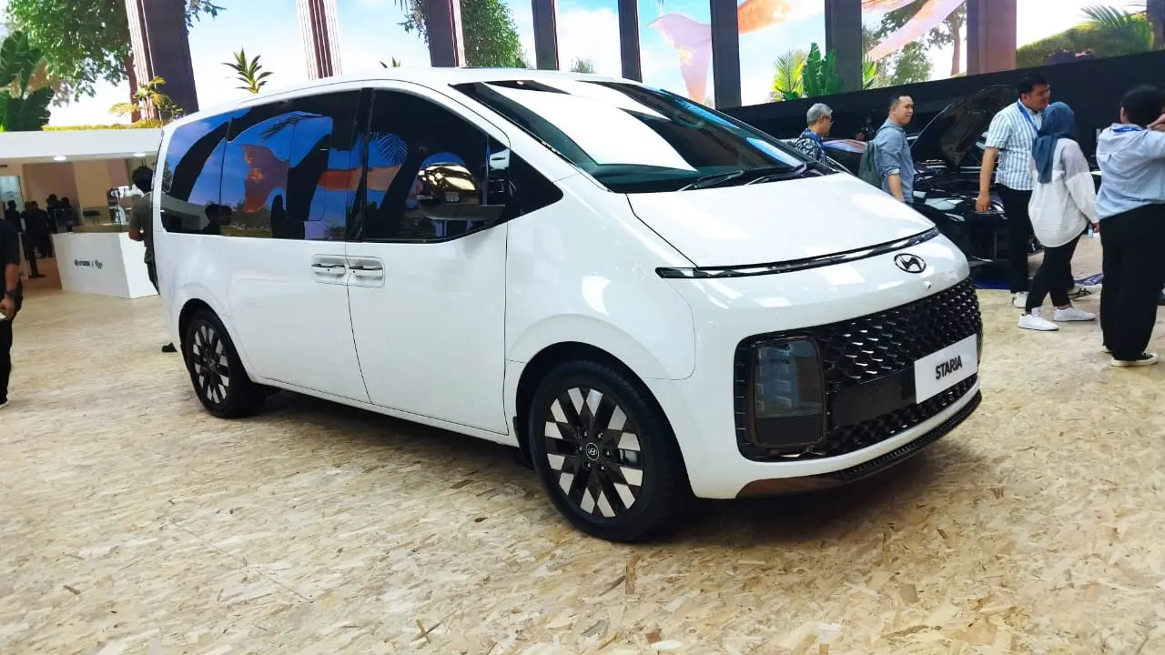 Hyundai Pamer Modifikasi Mewah Staria Business di GIIAS 2023 (Ist)