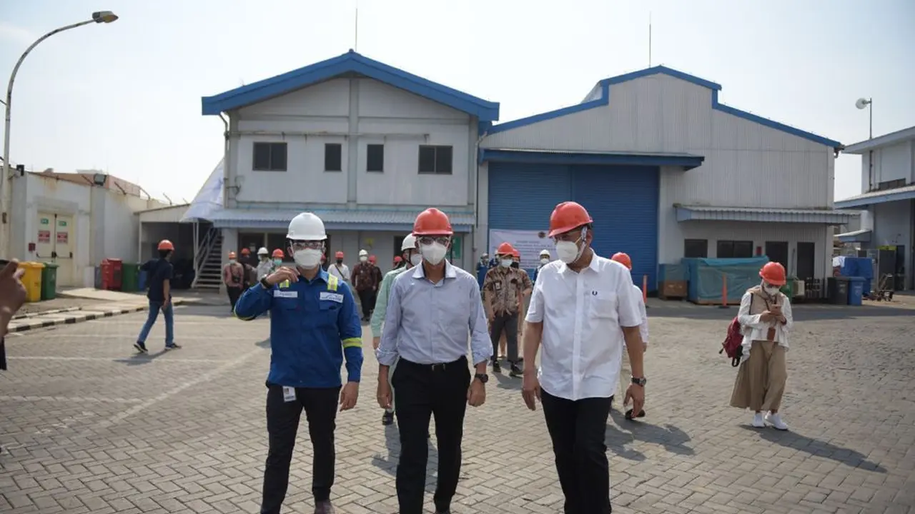 Dalam memenuhi kebutuhan oksigen medis, Pemerintah juga melibatkan semua pihak dari dalam dan luar negeri termasuk pihak swasta. (Dok ekon.go.id)