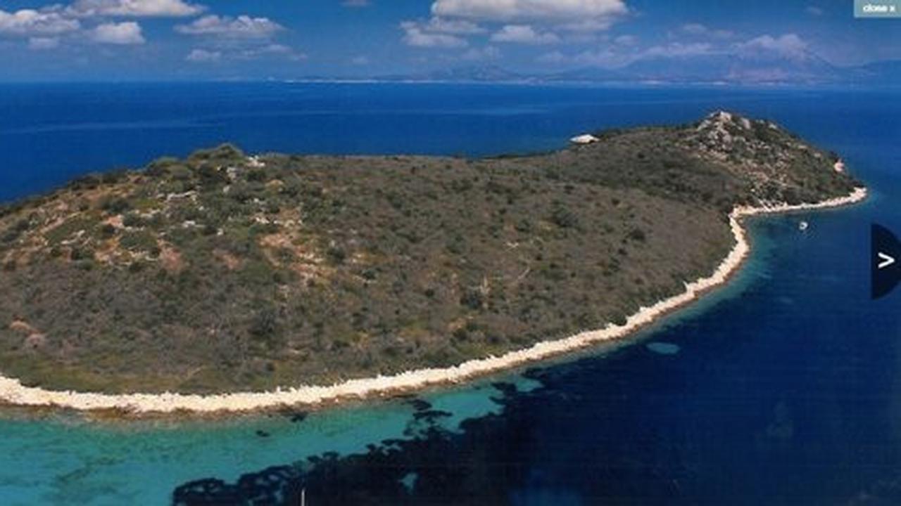 Gagal bayar utang dan bangkrut, pulau di Yunani dijual murah