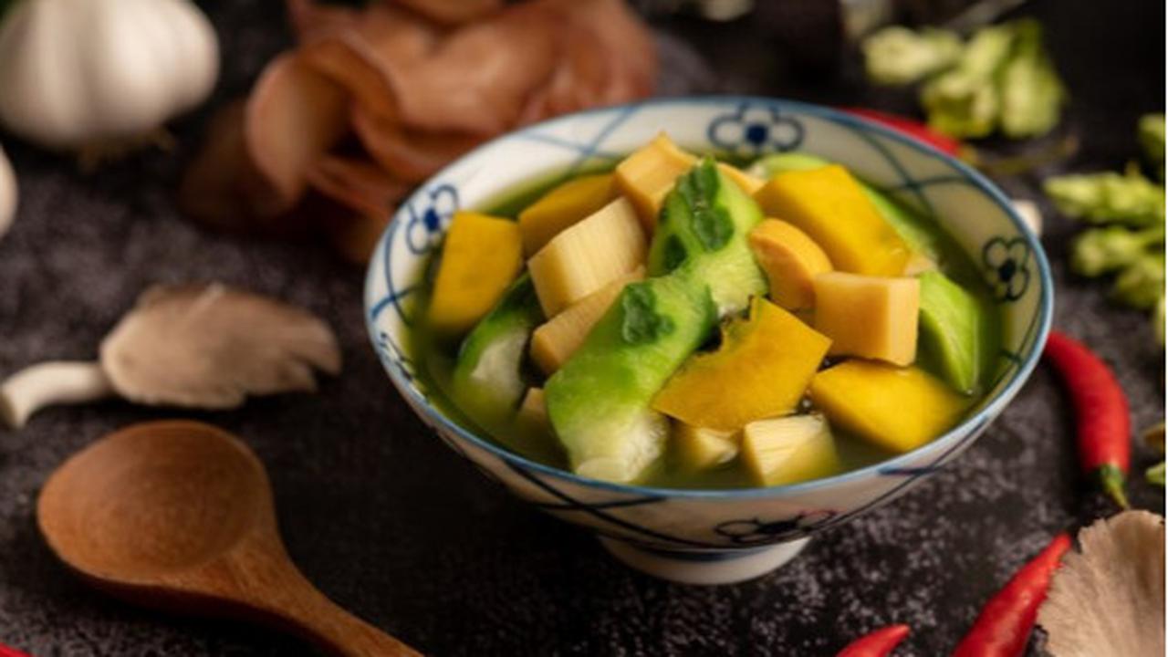 Masak Sayur Sederhana yang Bantu Turunkan Tensi Tinggi, Cobain Resep Ini