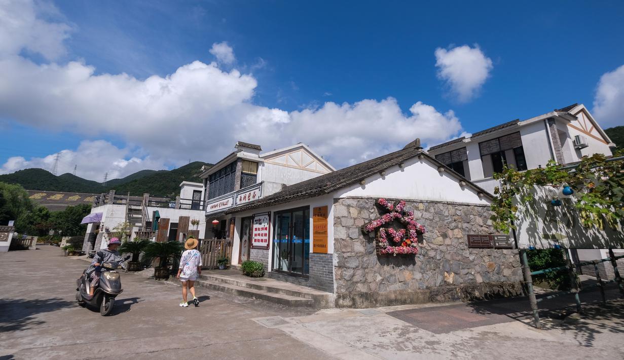 FOTO: Upaya China Tingkatkan Daya Tarik Wisata di Desa ...