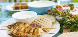 Resep Sate Tahu Ayam Saus Yoghurt./Copyright depositphotos.com/imarzi
