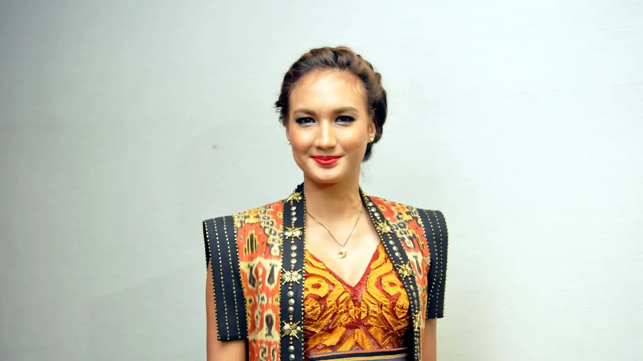 Nadine Chandrawinata 