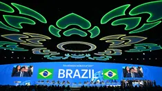 Momen ketika Brasil diumumkan sebagai tuan rumah Piala Dunia Wanita 2027 selama Kongres FIFA ke-74 di Bangkok pada 17 Mei 2024. (Manan Vatsyayana/AFP)