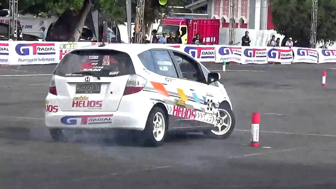 Tekad Sukses Mico Cs di Slalom Malam Lampung