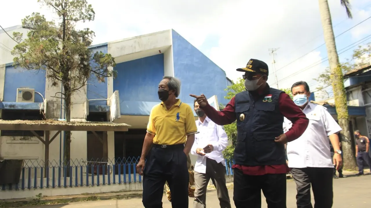 Wagub Jabar Sidak PPKM Darurat Sektor Industri di Tasikmalaya