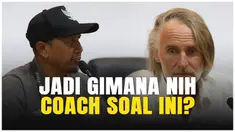 Wacana penggunaan 11 pemain asing di Liga 1 memicu banyak perdebatan. Dalam video ini, dua pelatih top Indonesia, Jan Olde Riekerink dan Rahmad Darmawan, memberikan pandangan mereka soal rencana kontroversial tersebut. Apakah ini langkah maju untuk k...
