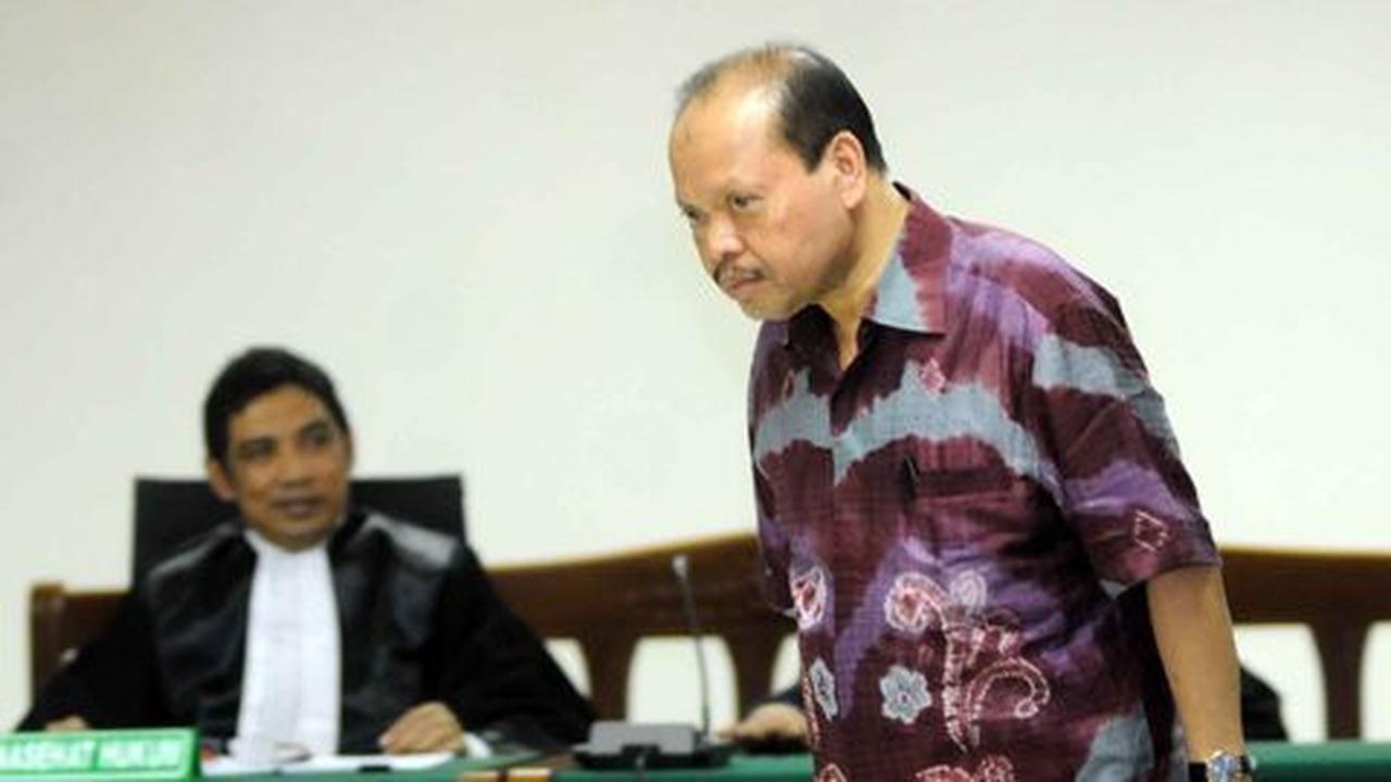 Sutan dituntut 11 tahun meski mengaku selamatkan uang negara