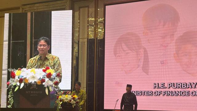 Menteri Keuangan Republik Indonesia Purbaya Yudhi Sadewa hadir sebagai tamu kehormatan pada Resepsi Hari Kebangsaan Malaysia ke-68 dan Hari Malaysia ke-62 pada Selasa (7/10/2025) di The St. Regis, Jakarta.