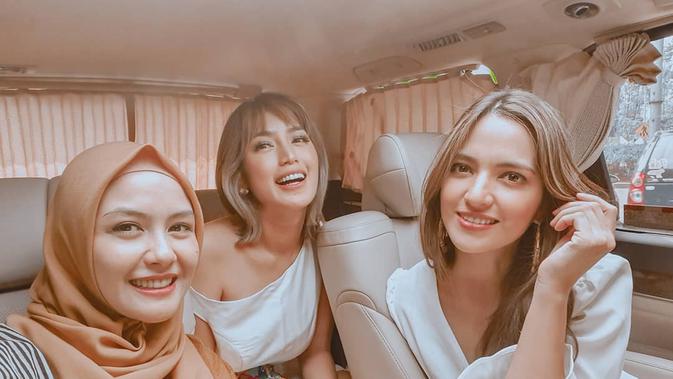 Bertemu Dengan Nia Ramadhani Revalina S Temat Ingat Sinetron Bawang Merah Bawang Putih News Entertainment Fimela Com