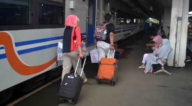 Tiket Dua Kereta Api Rute Malang - Jakarta Habis Terjual