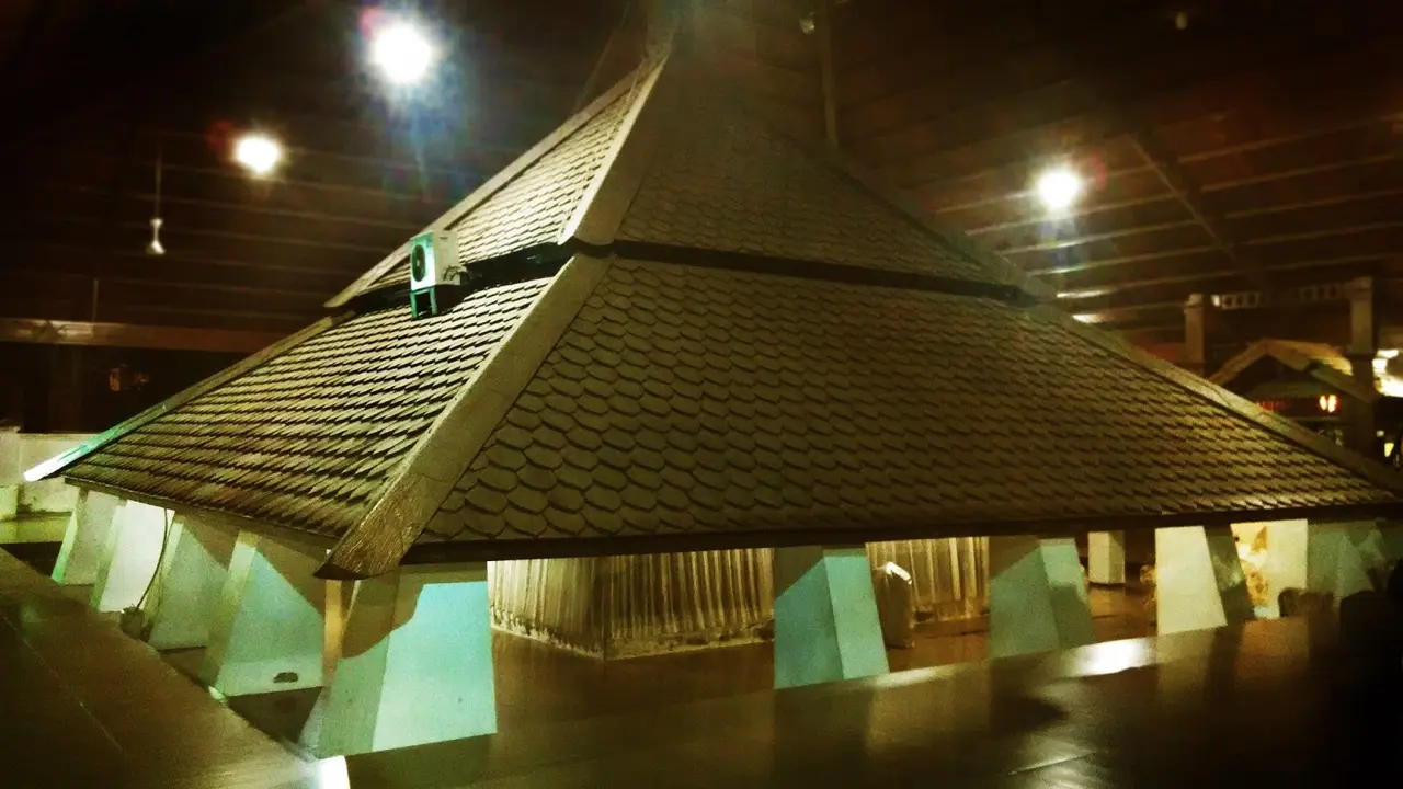 Cerita Menarik Dibalik Makam Sunan Bonang