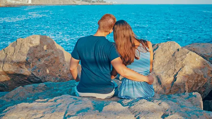 Tak Apa Punya Pacar Sederhana, Ukuran Bahagia Bukan Harta Semata