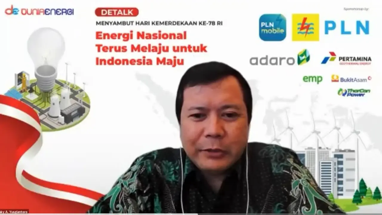 Tenaga Ahli Kepala SKK Migas Luky Yusgiantoro menerangkan, SKK Migas menargetkan produksi sebanyak 1 juta barel minyak per hari (mbopd) dan 12 miliar standar kaki kubik per hari (bscfd).