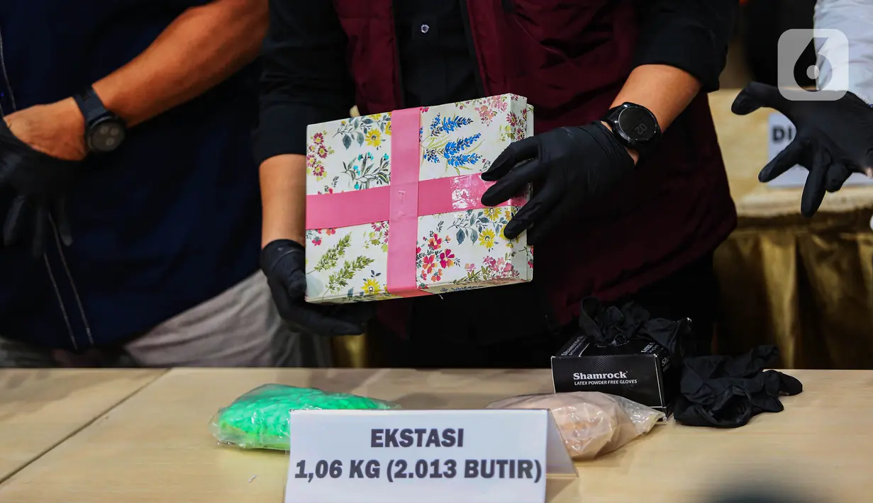 Barang haram tersebut didatangkan tersangka dari dua negara, yakni Belgia dan Belanda. (Liputan6.com/Angga Yuniar)