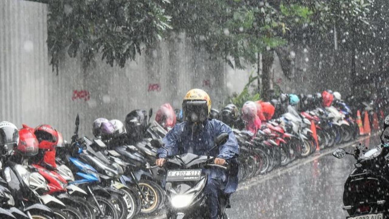 BMKG Ingatkan Pemudik Potensi Cuaca Ekstrem Sepekan ke Depan: Jangan Paksa Perjalanan kalau Cuaca Buruk