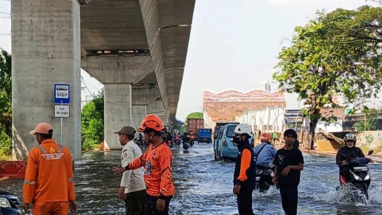 Banjir Rob Jakarta: 16 RT di Jakut dan Kepulauan Seribu Terendam, BPBD DKI Lakukan Penanganan