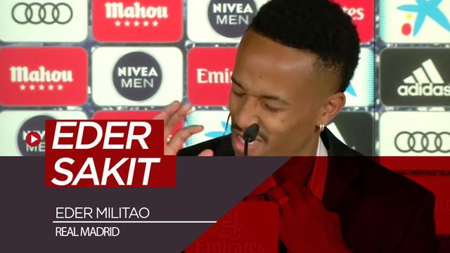 Berita video pemain baru Real Madrid, Eder Militao, sakit saat diperkenalkan klub pada sesi konferensi pers.