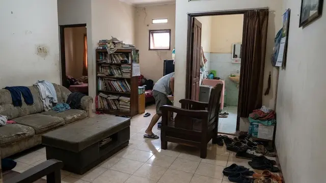 Kesalahan menata rumah kecil yang membuat ruangan terlihat semakin sempit model menutup jalur dengan perabotan