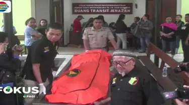 Otak pelaku pencurian uang nasabah bank di Jakarta dengan modus ganjal kartu ATM akhirnya tewas di terjang timah panas tim Reskrim Polres Jakarta Barat.