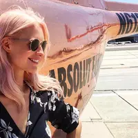 Ingin mewarnai rambut dengan warna terang? Coba intip artikel berikut ini untuk tahu cocok atau nggak sama kepribadianmu. (Sumber foto: StyleCaster.com)