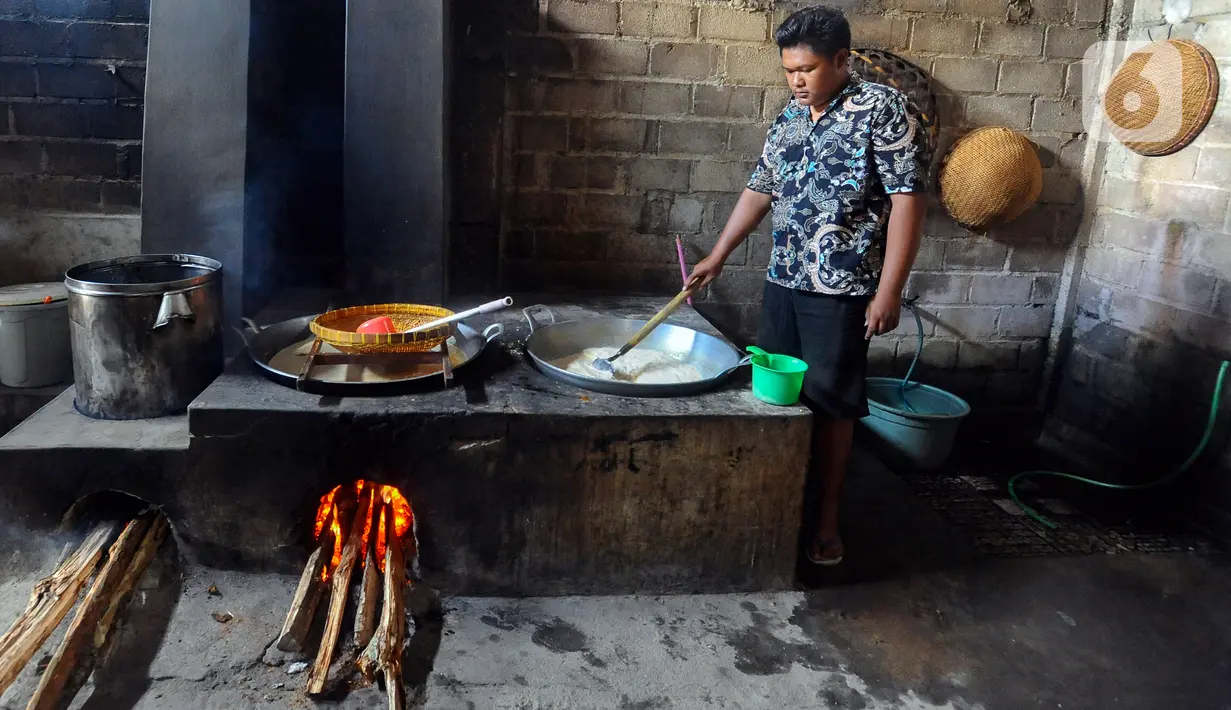 Ayam lodho adalah salah satu hidangan dari daging ayam yang berasal dari Tulungagung dan Trenggalek, Jawa Timur. (merdeka.com/Arie Basuki)