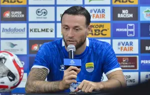 Persib Pindah Kandang Lawan Manila Digger, Marc Klok Ogah Mengeluh