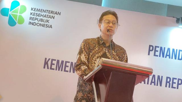 Menkes Budi bicara soal dugaan kasus gangguan ginjal akut pada anak di Jabar, di sela-sela Penandatangan Nota Kesepahaman Antara Kementerian Kesehatan RI dengan PT Astrazeneca Indonesia di JS Luwansa Kuningan, Jakarta Selatan pada Senin (21/2/2023).