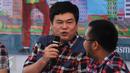 Basuri Tjahaja Purnama memberikan dukungan di Rumah Lembang, Jakarta, Jumat (13/1). Relawan pendukung pasangan nomer 2 Ahok-Djarot mengadakan workshop dan nonton bareng debat KPUD untuk Cagub Cawagub Jakarta. (Liputan6.com/Gempur M Surya)