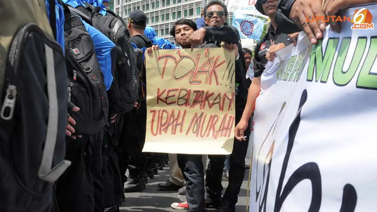 demo-buruh-ilustrasi-131029a.jpg