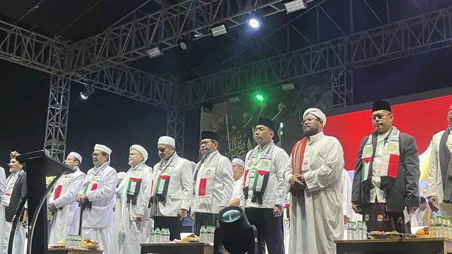 Reuni 212 di Monas, Jakarta Pusat, Selasa (2/12/2025).