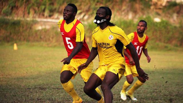 Mamadou Alhadji dan James Koko Lomell