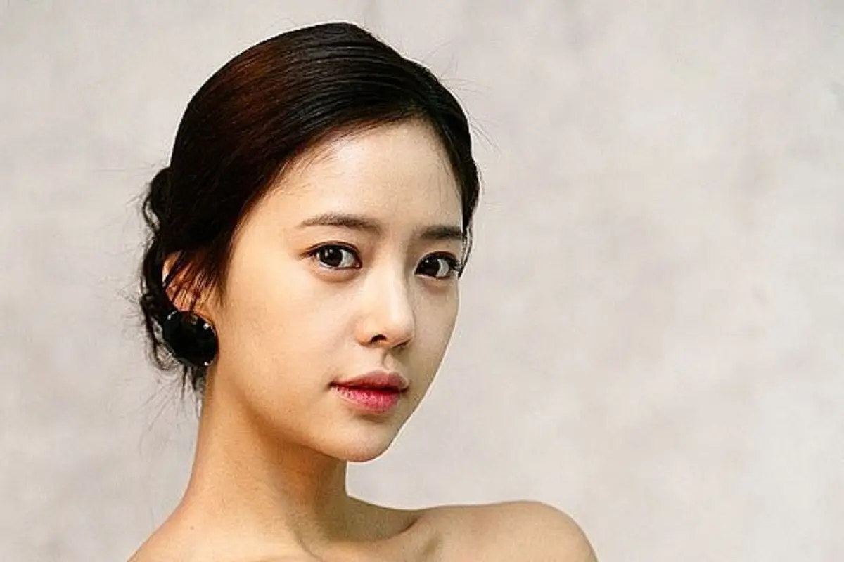 Hwang Jung Eum