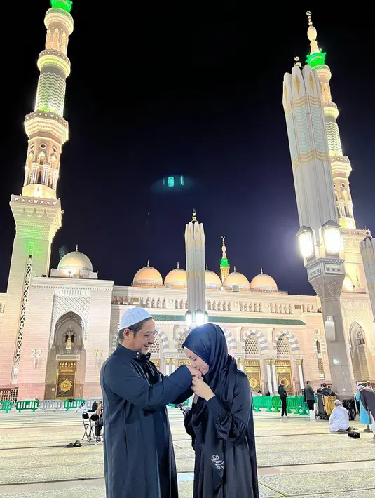 [Instagram/adeliapasha]