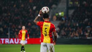 Aksi bek kiri Timnas Indonesia, Dean James bersama Go Ahead Eagles di Liga Europa 2025/2026. (Instagram Dean James)