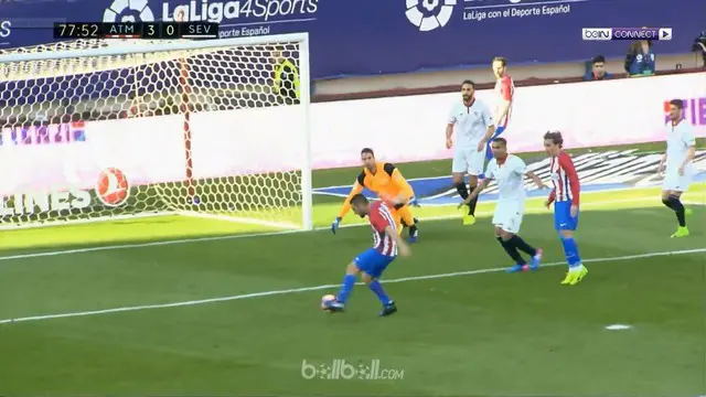 Berita video tendangan bebas Antoine Griezmann yang cantik dalam laga Atletico Madrid vs Sevilla. This video presented by BallBall.