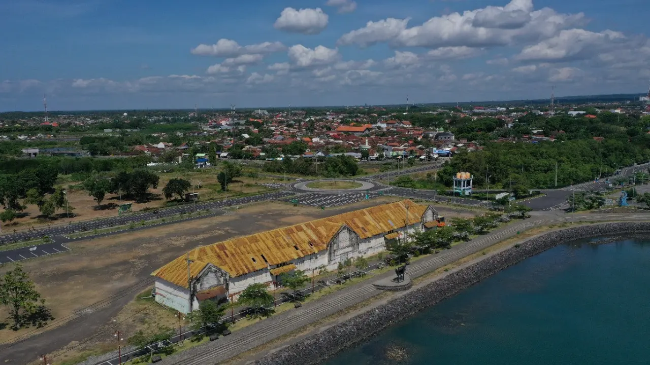 Pameran Lukisan ArtOs Nusantara Digelar di Gedung Tua Pantai Boom Marina