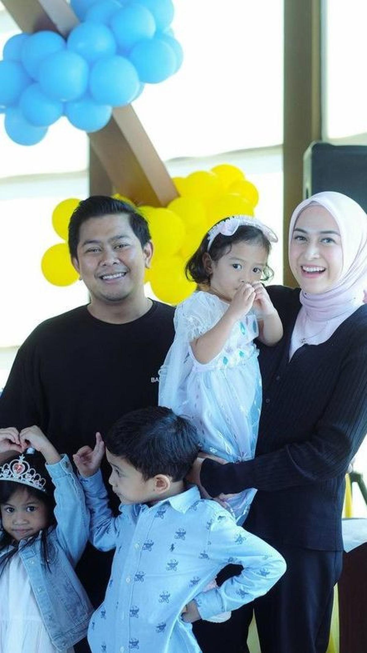 Ibu dari Tiga Anak
