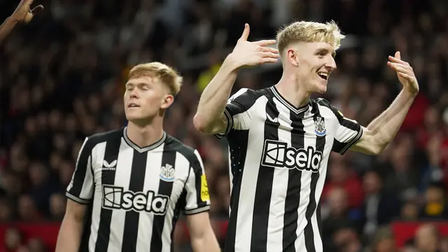 Foto: Akhiri Tiga Laga Tanpa Kemenangan, MU Sikat Newcastle di Laga Kandang Terakhir Liga Inggris Musim Ini
