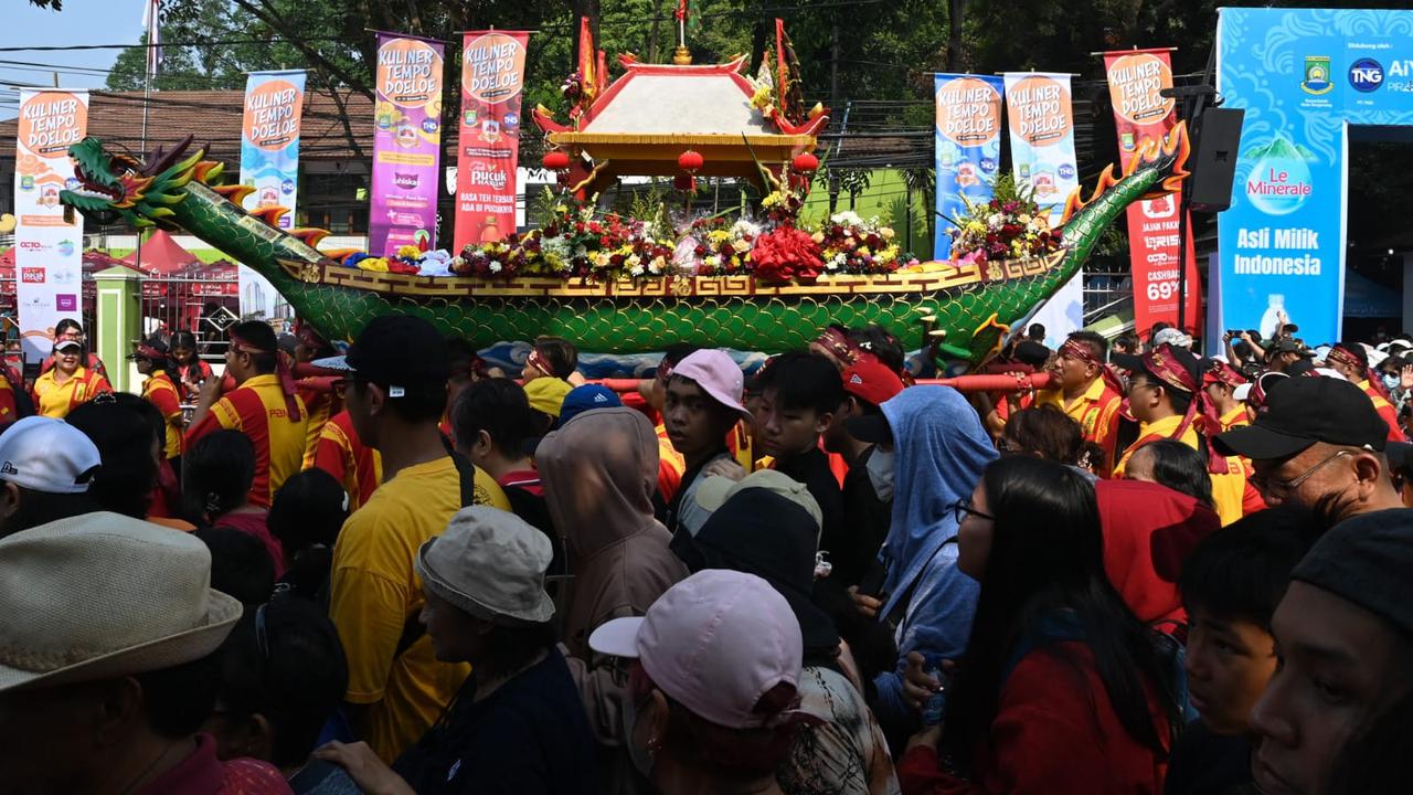 Perayaan Gotong Toapekong Berlangsung Meriah, Le Minerale Dukung Keberagaman Budaya Indonesia
