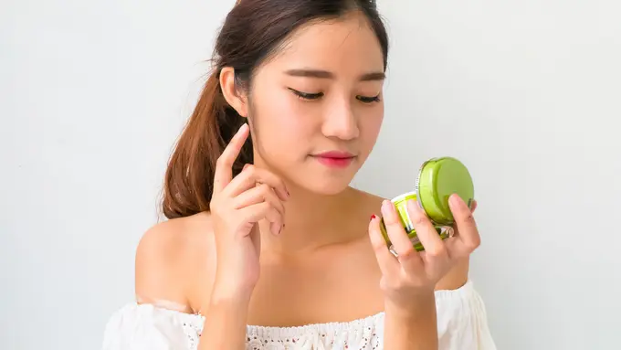 5 Alasan Perawatan Wajah Tak Boleh Ditinggalkan Perempuan