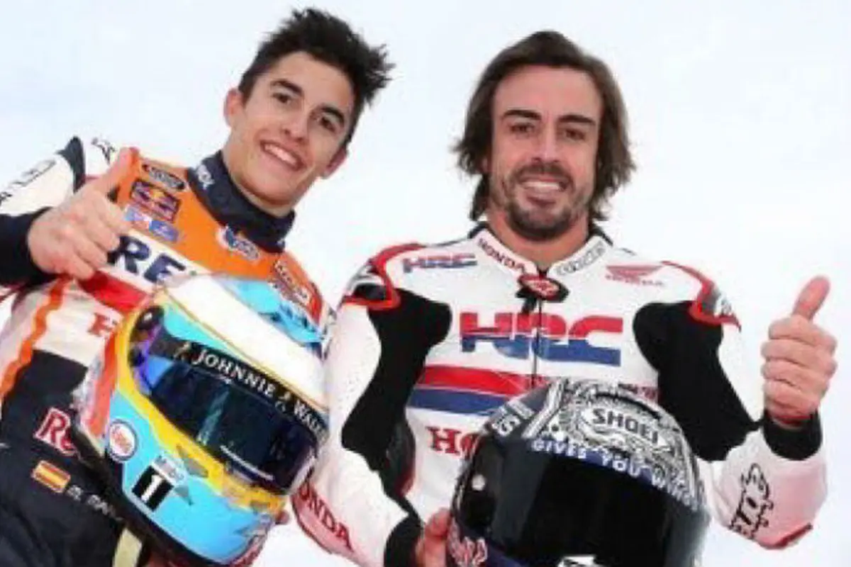 Marc Marquez (kiri) dan Fernando Alonso